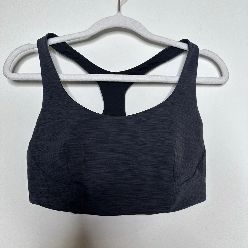 Lululemon Womens Wunder Train Sports Bra  Size 8 Gray  Gym Yoga Pilates